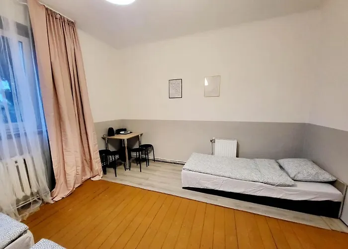 Tanie Spanie Wilda - Zameldowanie Bezobslugowe - *