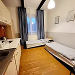 Tanie Spanie Wilda - Zameldowanie Bezobslugowe - Hostel *