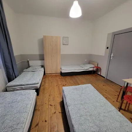 Vandrarhem Tanie Spanie Wilda - Zameldowanie Bezobslugowe -