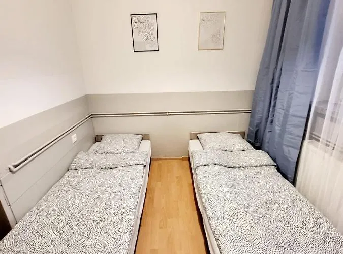 Tanie Spanie Wilda - Zameldowanie Bezobslugowe - Hostel *